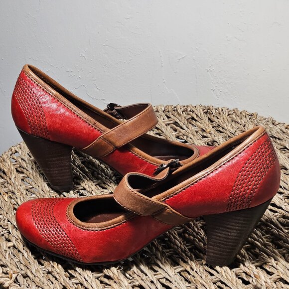 NICOLE Red Heels, Women's size 7.5 M - Picture 2 of 6